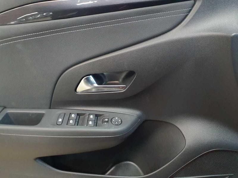 Gebraucht Opel Corsa 101 PS (74 kW) 2024 Kardio rot metallic Kleinwagen