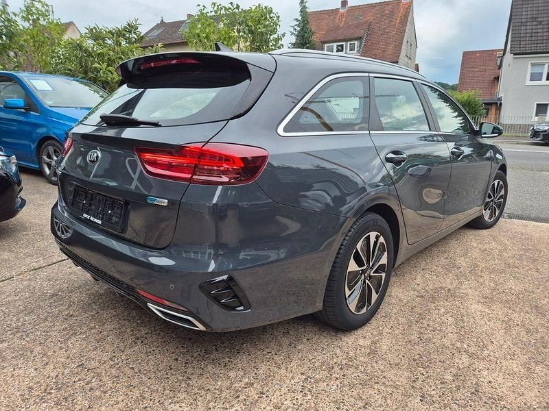 Gebraucht Kia Ceed Sportswagon Vision 105 PS (77 kW) 2021 Grau Kombi