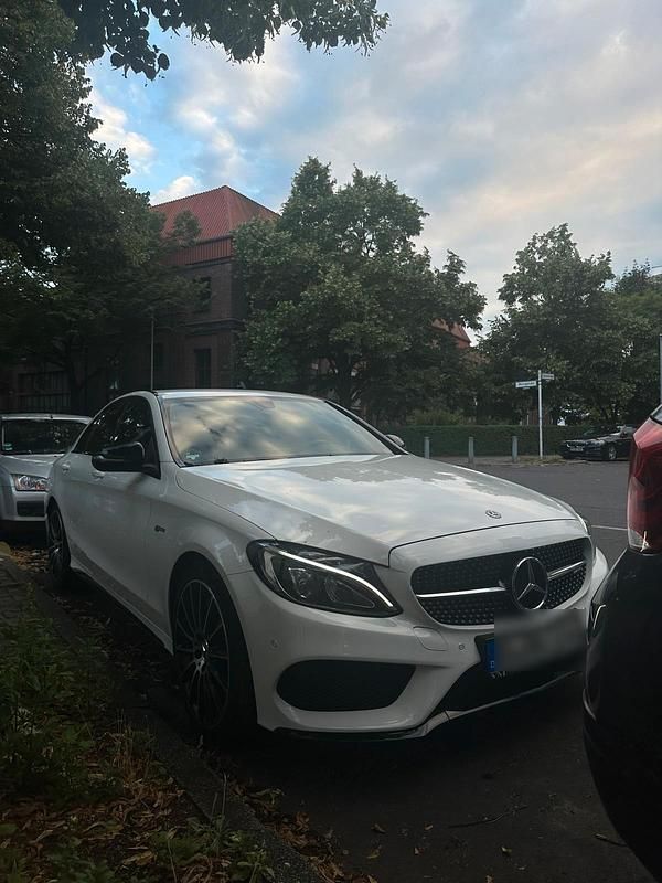 Weiß Gebraucht 2017 Mercedes C43 AMG AMG Kombi | 29.500 € (Guter Preis) - Bild 1/4