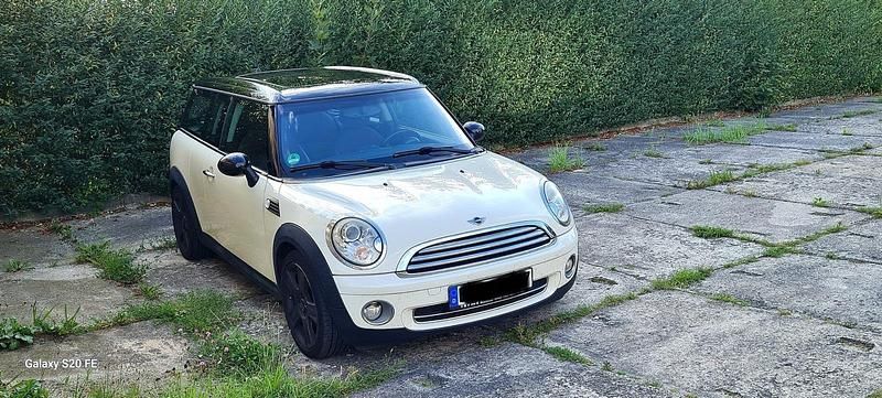 Beige Gebraucht 2009 Mini Cooper Clubman Kombi | 3.499 € (Fairer Preis) - Bild 1/4