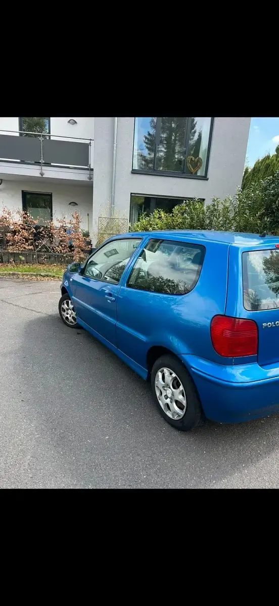 Gebraucht VW Polo 60 PS (44 kW) 2001 Blau Kleinwagen