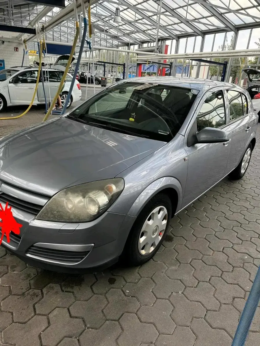 Używany Opel Astra 90 KM (66 kW) 2005 Niebieski Kombi