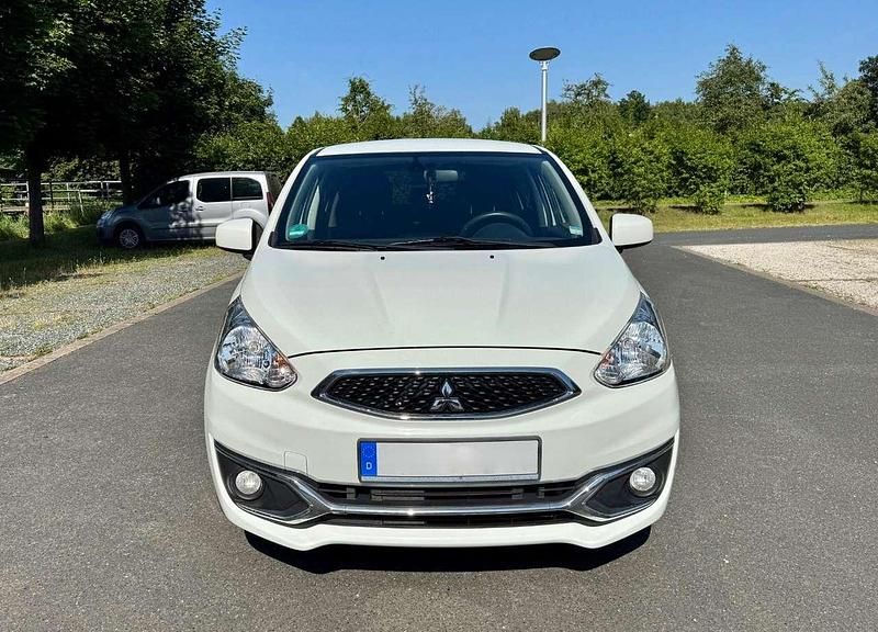 Gebraucht Mitsubishi Space Star 71 PS (52 kW) 2016 Weiß Kleinwagen