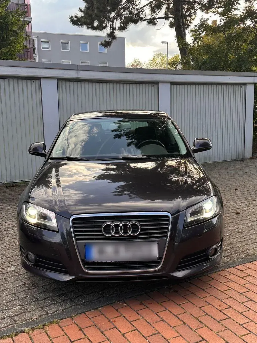 Gebraucht Audi A3 Ambition 105 PS (77 kW) 2010 Schwarz Kleinwagen