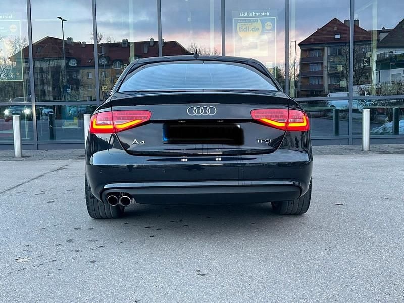 Gebraucht Audi A4 170 PS (125 kW) 2014 Schwarz Limousine