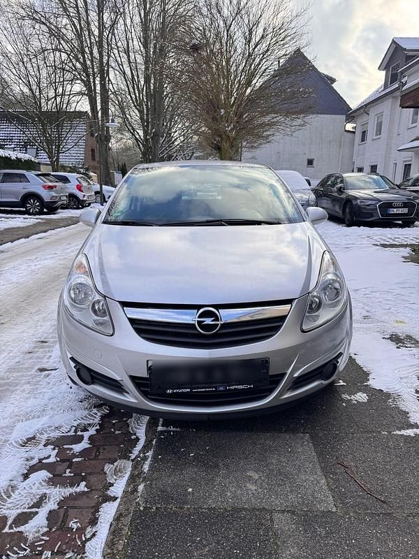 Silber Gebraucht 2008 Opel Corsa Kleinwagen | 2.250 € (Guter Preis) - Bild 1/4