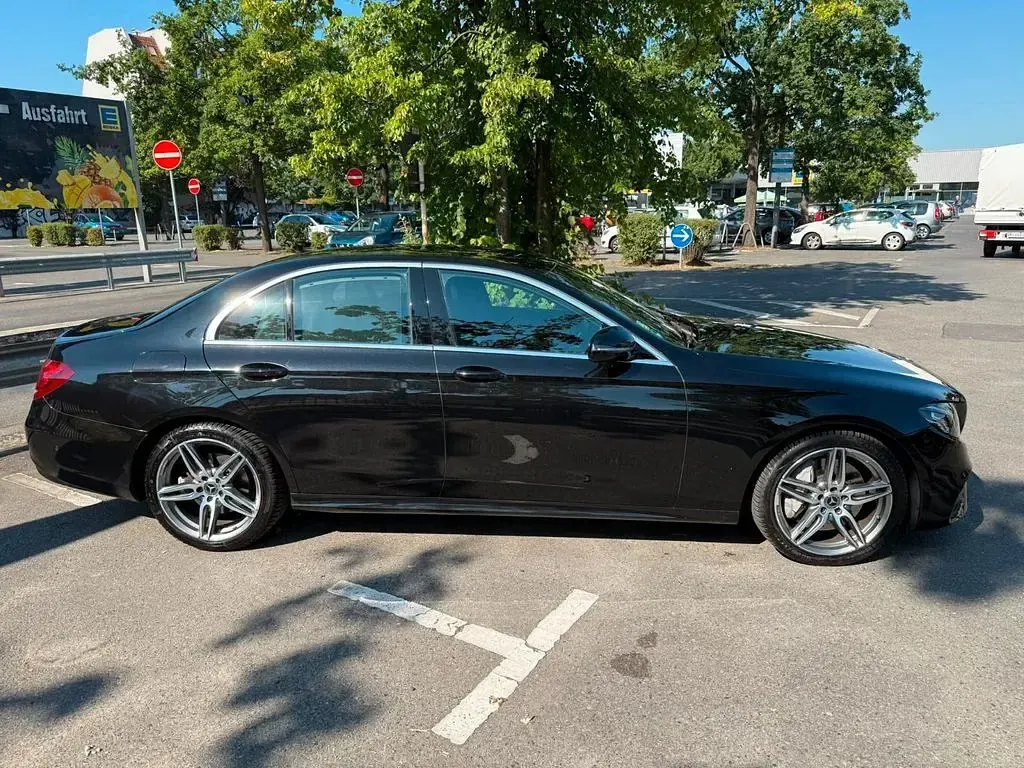 Gebraucht Mercedes E400 AMG 340 PS (250 kW) 2019 Schwarz Limousine