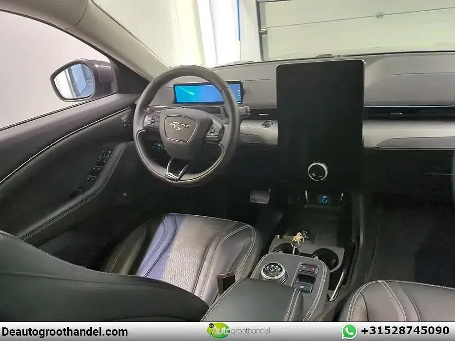 Gebraucht Ford Mustang Mach-E 189 kW (258 PS) 2021 Grau SUV