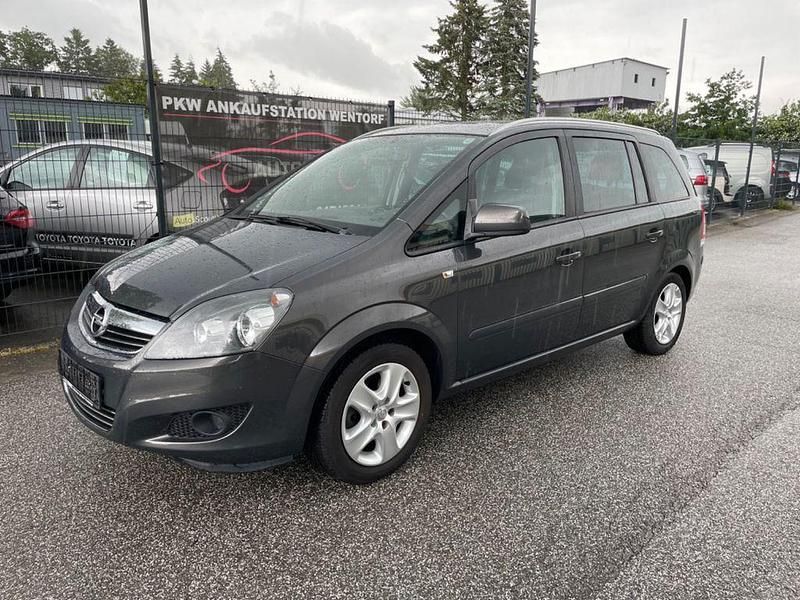 Grau Gebraucht 2013 Opel Zafira Family Van / Kleinbus | 6.950 € (Teuer) - Bild 1/4