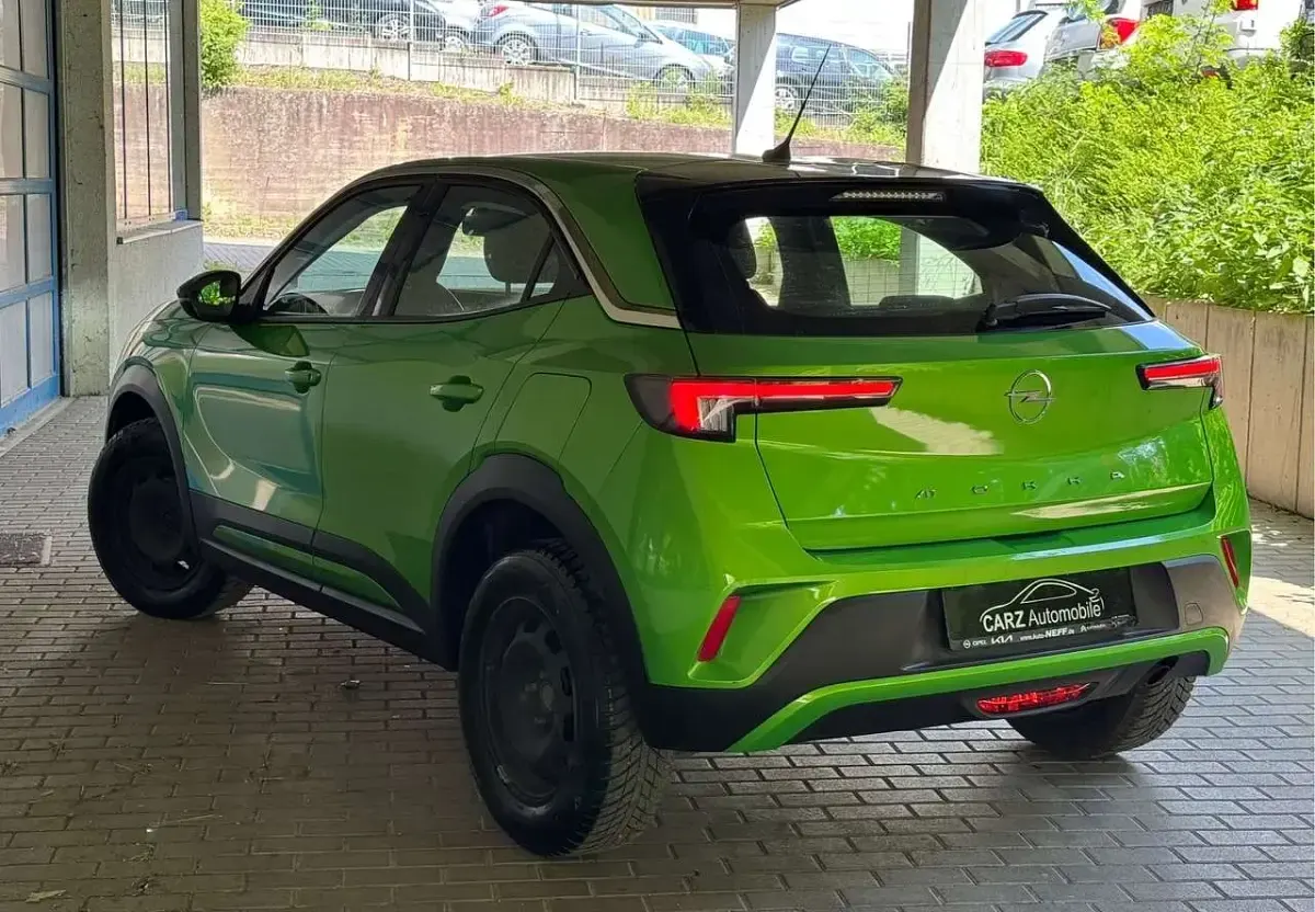 Gebraucht Opel Mokka Basis 101 PS (74 kW) 2021 Matcha green/ikone gruen SUV