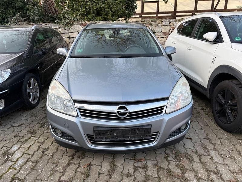 Gebraucht Opel Astra Edition 120 PS (88 kW) 2007 Silber Limousine