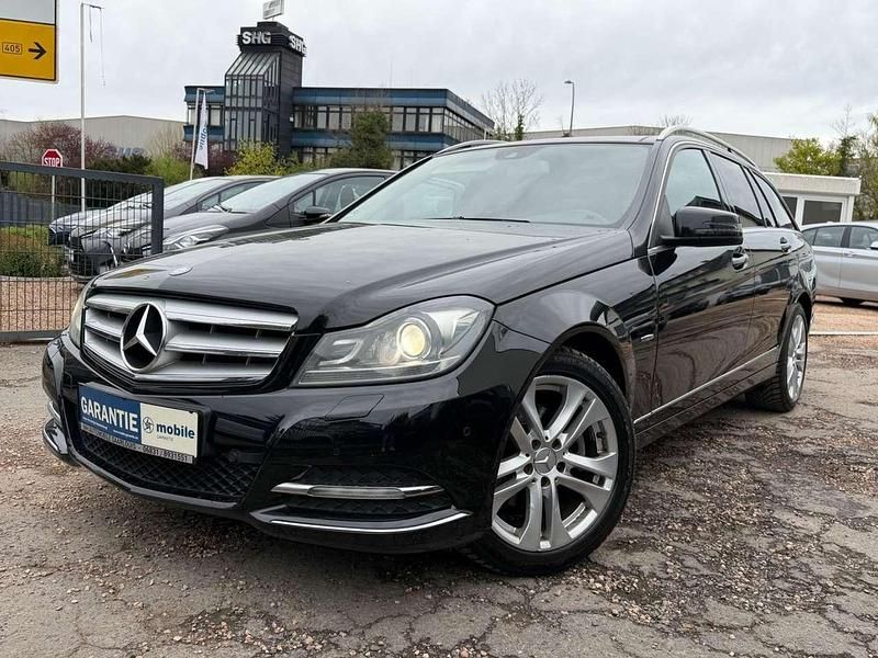 Gebraucht Mercedes C220 170 PS (125 kW) 2012 Schwarz  unilack Kombi