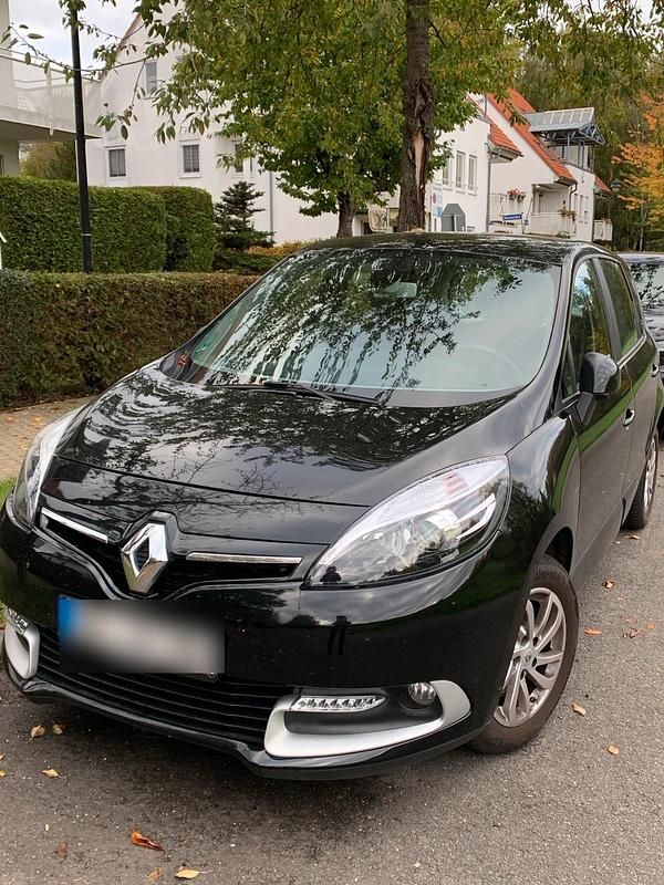 Schwarz Gebraucht 2014 Renault Scénic III Initiale Paris Van / Kleinbus | 5.950 € - Bild 1/4
