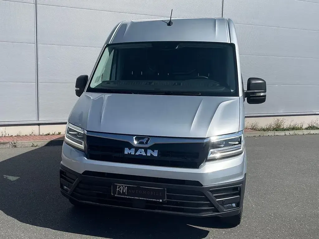 Gebraucht MAN TGE 163 PS (119 kW) 2024 Silber Van