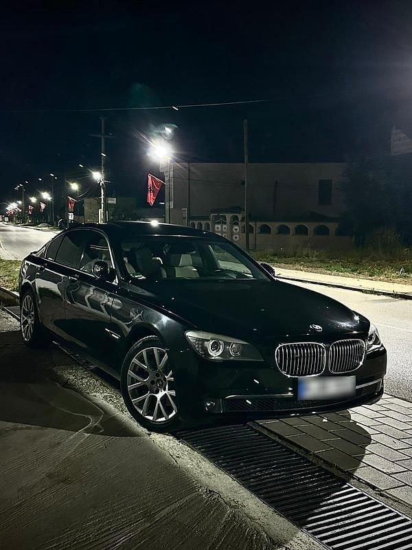 Gebraucht BMW 730 245 PS (180 kW) 2011 Schwarz Limousine