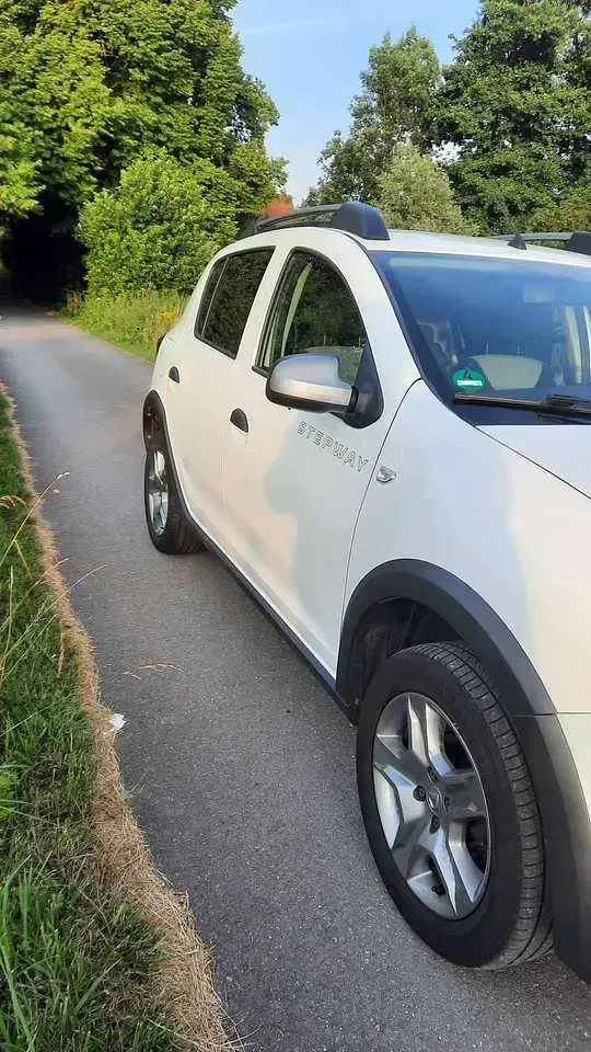 Gebraucht Dacia Sandero Stepway 90 PS (66 kW) 2020 Weiß Limousine