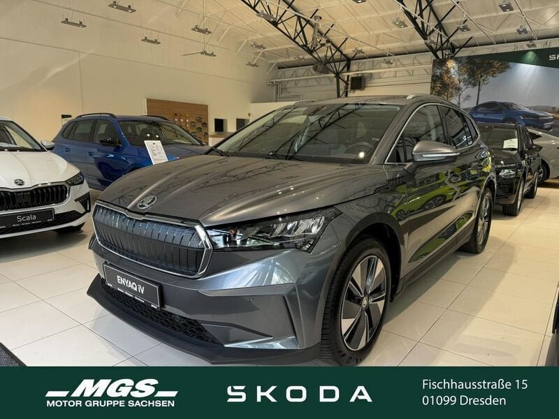 Graphitegrau metallic Gebraucht 2023 Skoda Enyaq iV Loft SUV | 36.580 € (Fairer Preis) - Bild 1/4