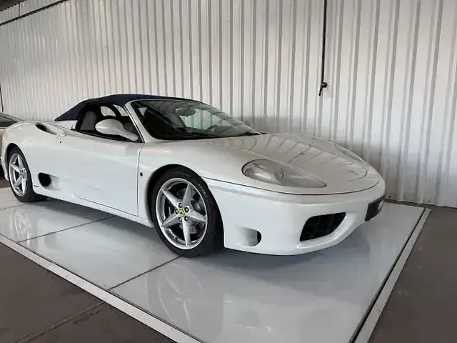 Gebraucht Ferrari 360 400 PS (294 kW) 2001 Weiß Cabrio