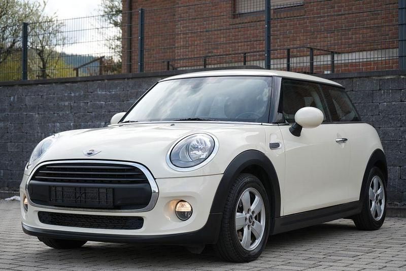 Second-hand Mini ONE 102 CP (75 kW) 2016 Alb Hatchback