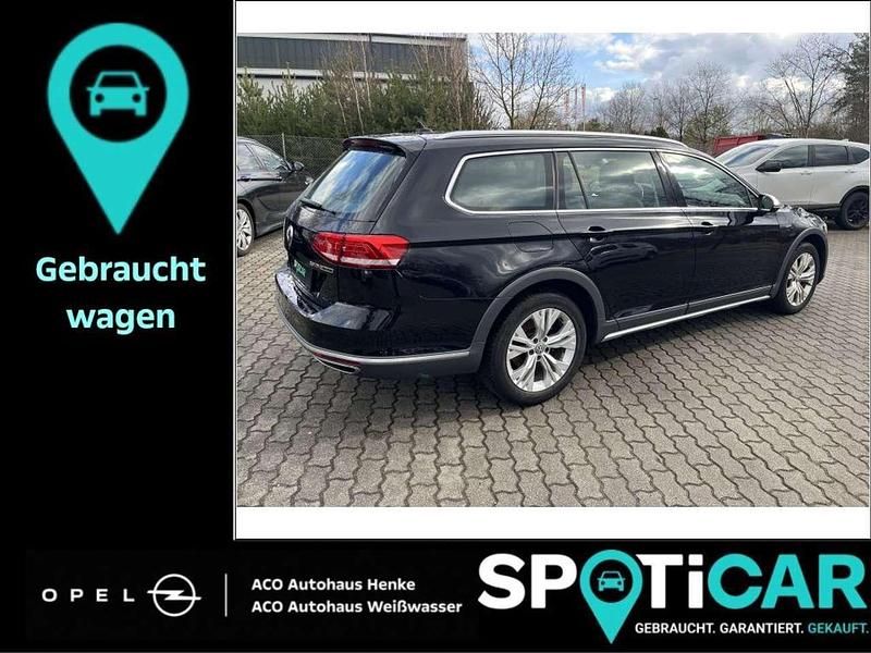 Gebraucht VW Passat Alltrack 190 PS (139 kW) 2018 Deep black pearlescent Kombi