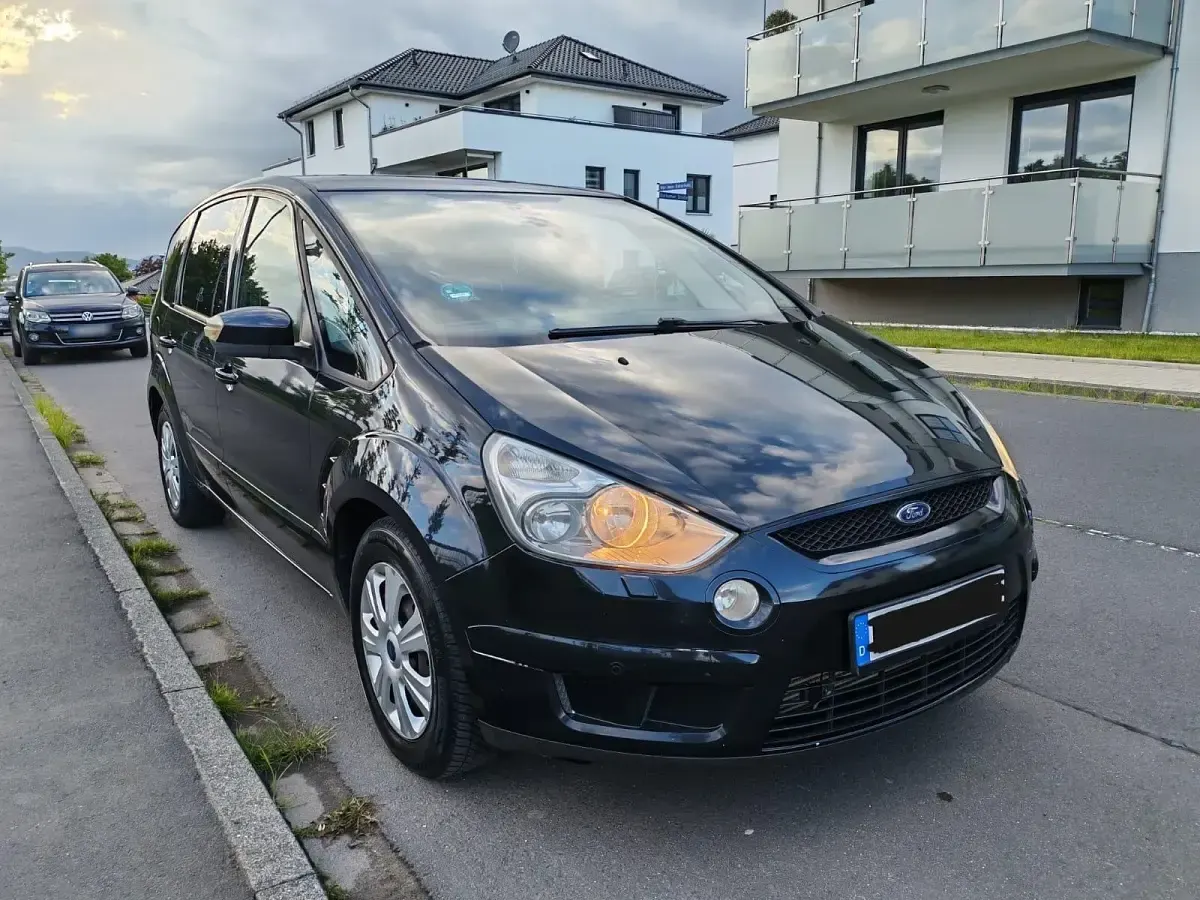 Gebraucht Ford S-MAX S 135 PS (99 kW) 2010 Schwarz Van / Kleinbus