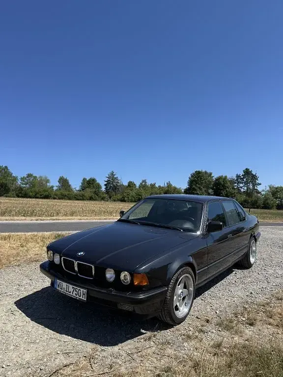 Gebraucht BMW 750L Sport Line 299 PS (219 kW) 1992 Schwarz Limousine