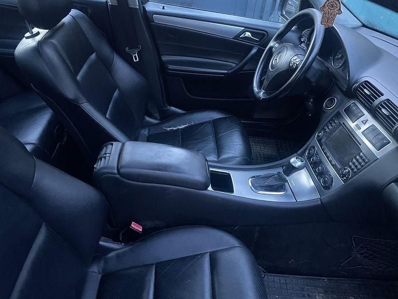 Blau Gebraucht 2004 Mercedes C240 Avantgarde Limousine | 1.750 € (Guter Preis) - Bild 1/4