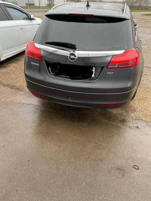 Gebraucht Opel Insignia 130 PS (95 kW) 2009 Grau Kombi