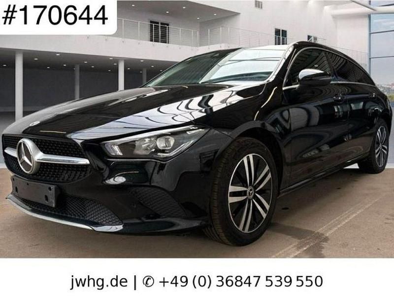 Gebraucht Mercedes CLA250e 218 PS (160 kW) 2022 Nachtschwarz (metallic) Limousine