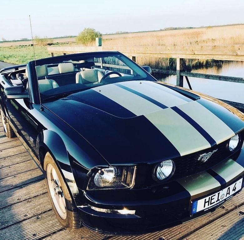 Gebraucht Ford Mustang 305 PS (224 kW) 2005 Schwarz Cabrio