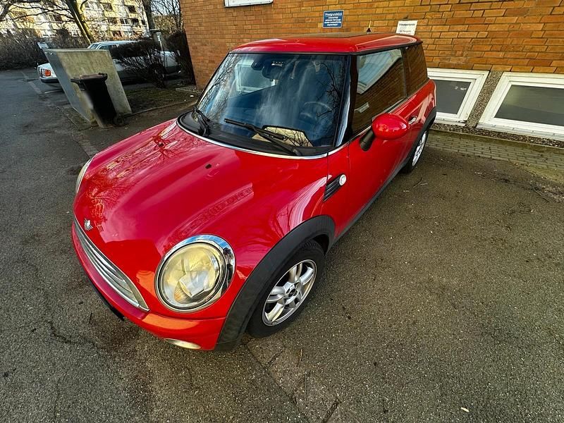 Gebraucht Mini ONE 75 PS (55 kW) 2007 Rot Kleinwagen