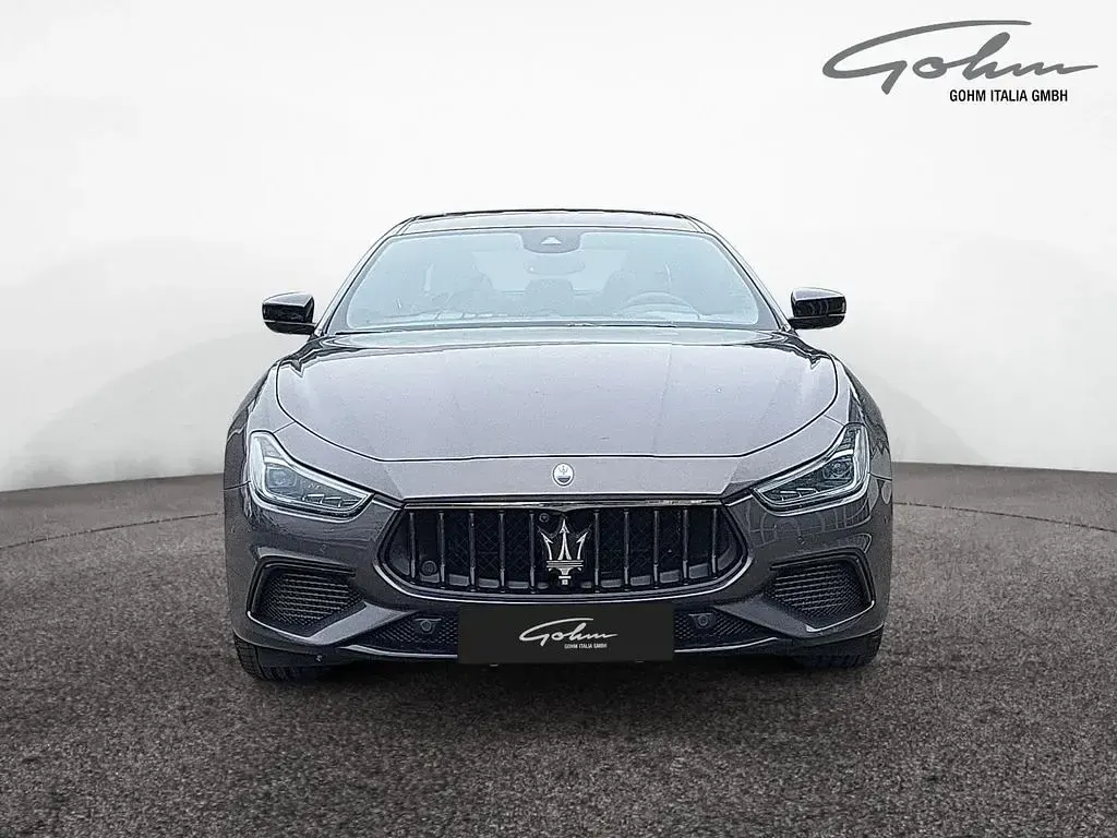 Gebraucht Maserati Ghibli 430 PS (316 kW) 2024 Grau Limousine