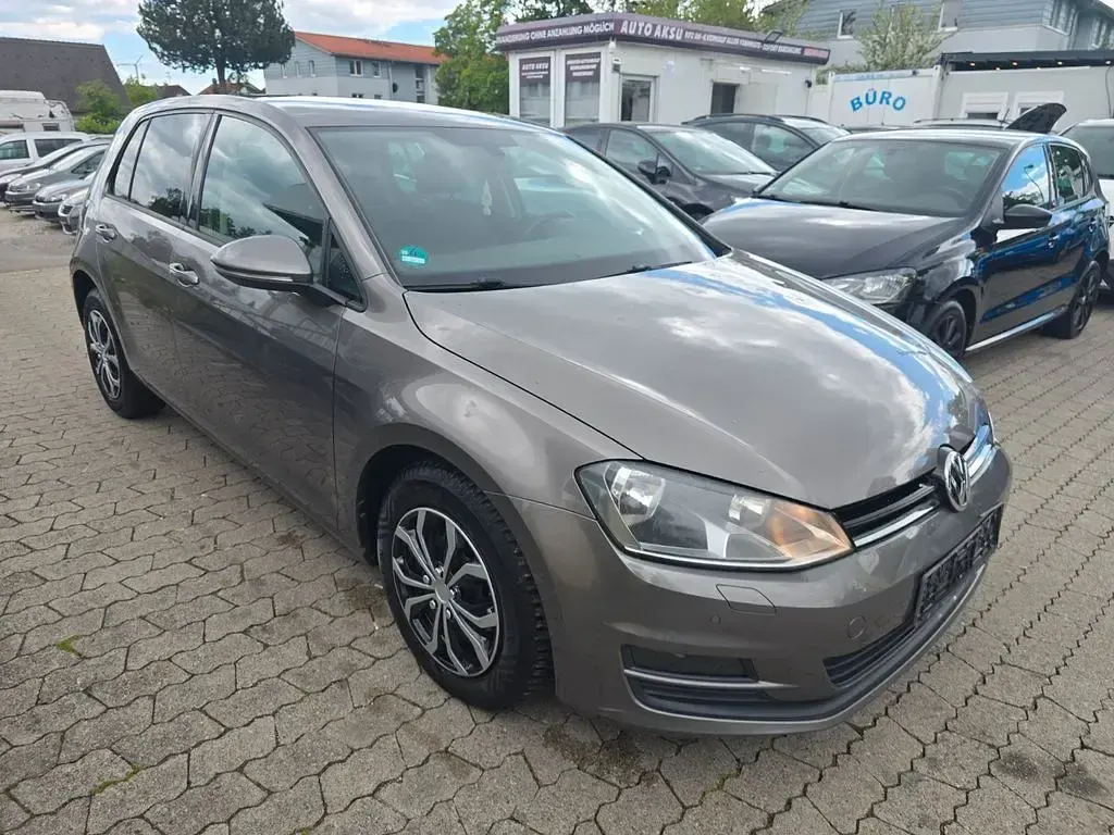 Usata VW Golf VII Trendline 105 CV (77 kW) 2014 Grigio Berlina