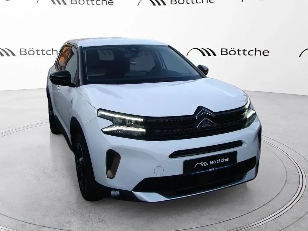 Gebraucht Citroën C5 Aircross PureTech 131 PS (96 kW) 2023 Lack weiss banquise/typ aussen SUV