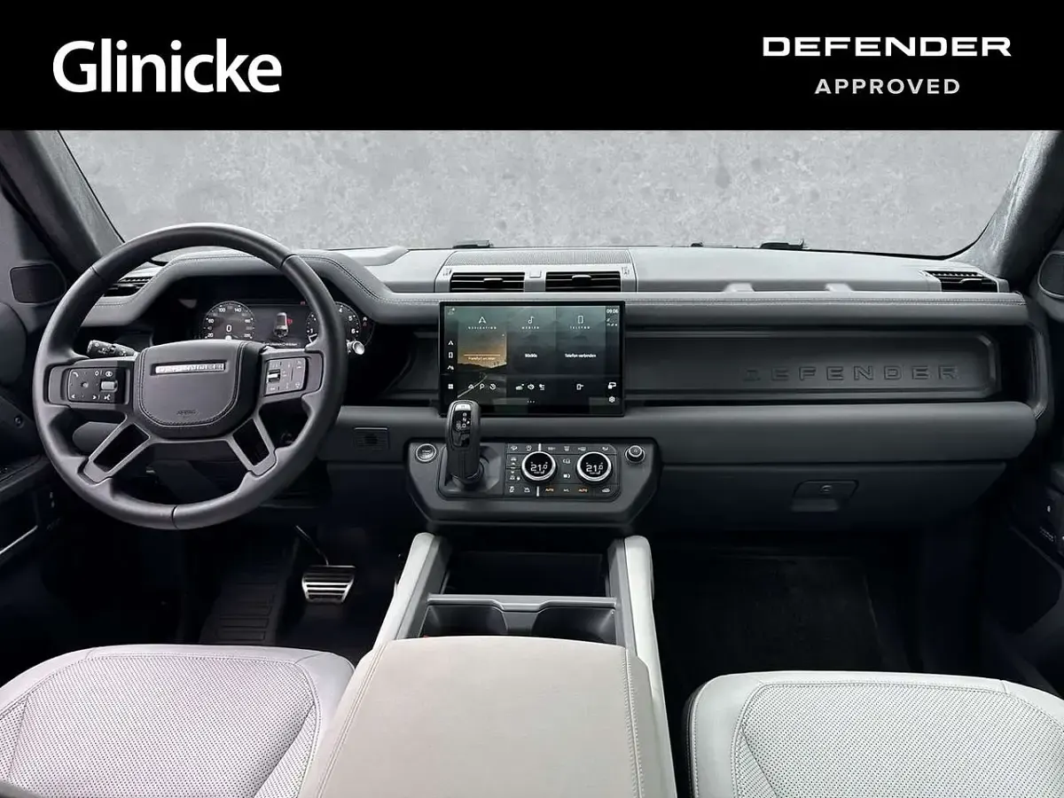 Gebraucht Land Rover Defender SE Dynamic 405 PS (297 kW) 2025 Silicon silver SUV