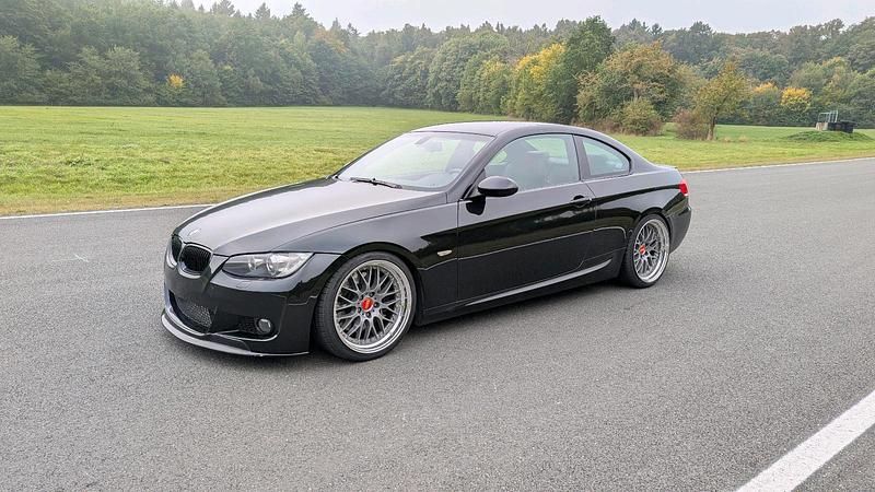 Schwarz Gebraucht 2006 BMW 335 M Sport Coupé | 23.000 € - Bild 1/4