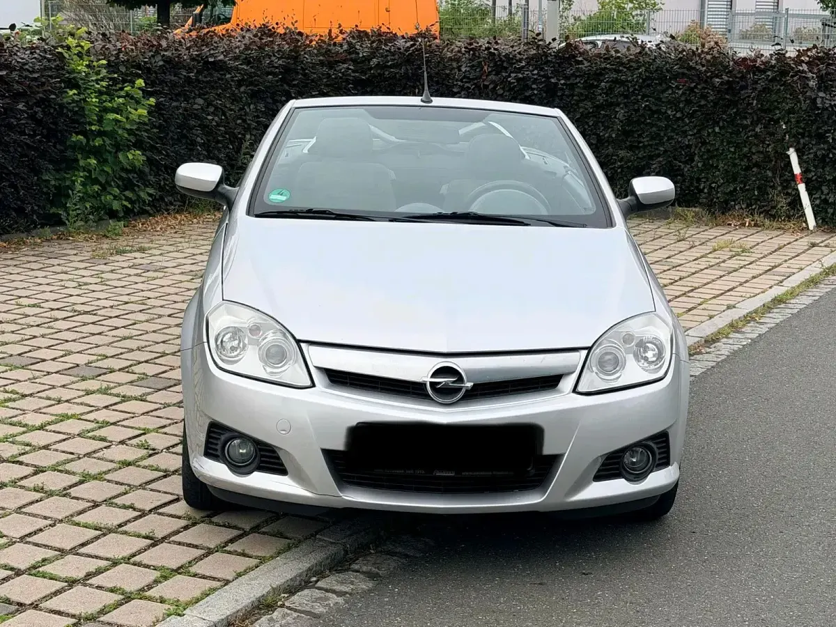 Gebraucht Opel Tigra 90 PS (66 kW) 2005 Silber Cabrio