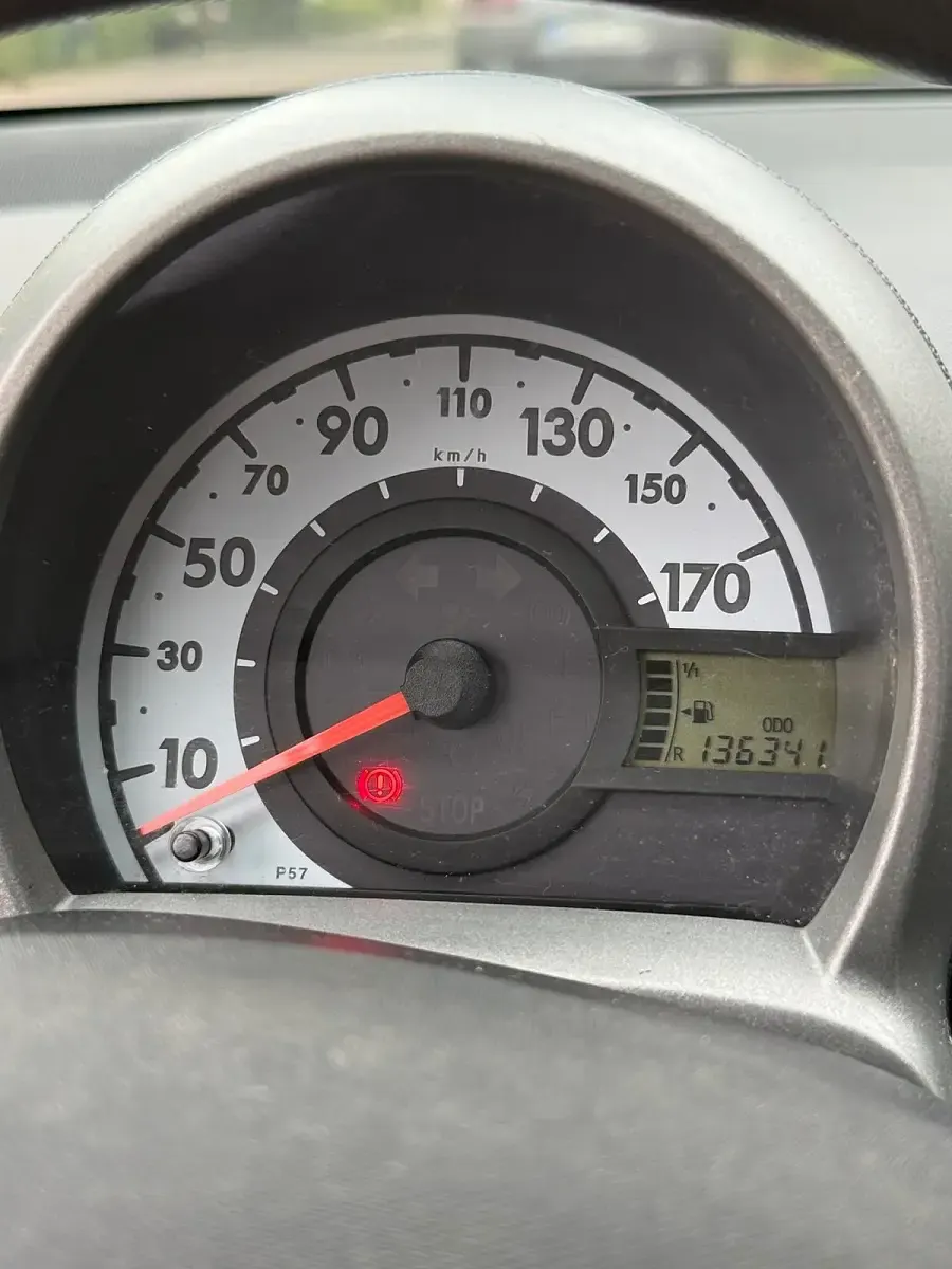 Gebraucht Peugeot 107 67 PS (49 kW) 2010 Grau Kleinwagen