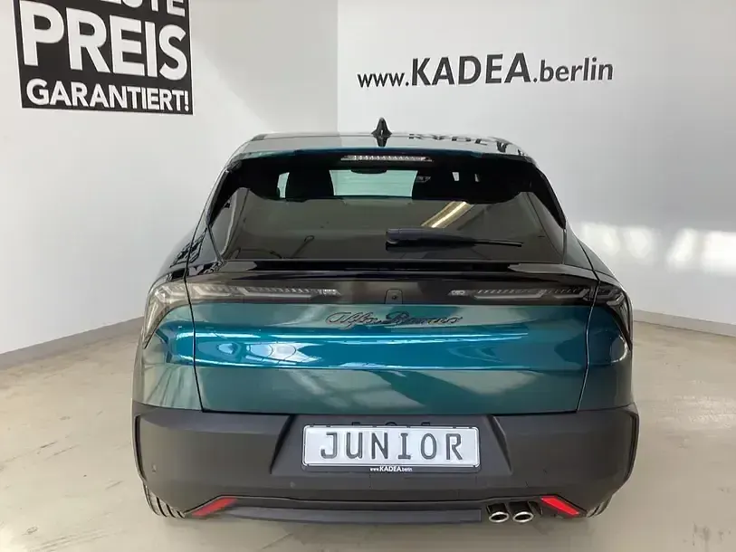 Neu Alfa Romeo Junior 146 PS (107 kW) 2026 Andere SUV