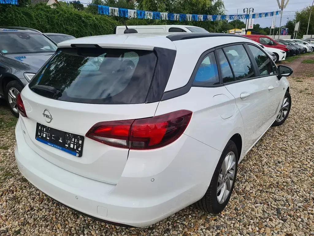 Gebraucht Opel Astra Business Edition 122 PS (89 kW) 2021 Weiß Kombi