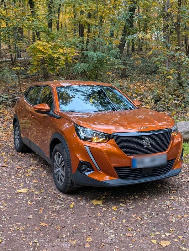 Orange Gebraucht 2021 Peugeot 2008 Active SUV | 11.750 € (Superpreis) - Bild 1/4