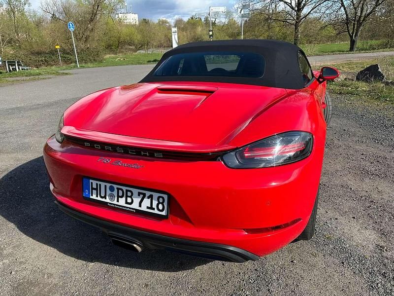 Gebraucht Porsche 718 299 PS (219 kW) 2018 Rot Cabrio