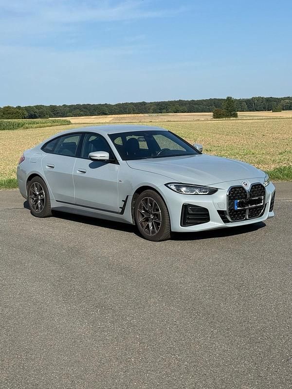 Grau Gebraucht 2023 BMW 420 Gran Coupé Shadowline Coupé | 42.000 € (Fairer Preis) - Bild 1/4