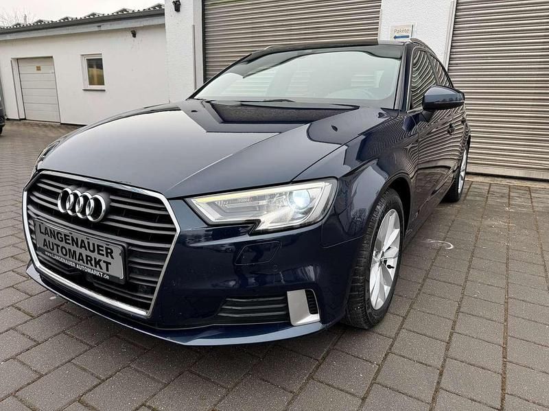 Gebraucht Audi A3 Sport 110 PS (80 kW) 2017 Cosmos blue, metallic Kleinwagen