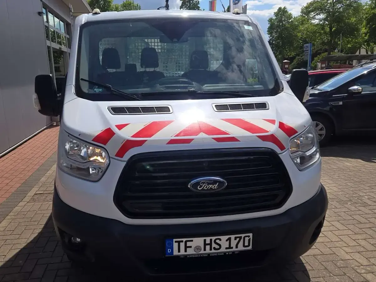 Gebraucht Ford Transit 170 PS (125 kW) 2019 Frostweiß Van / Kleinbus
