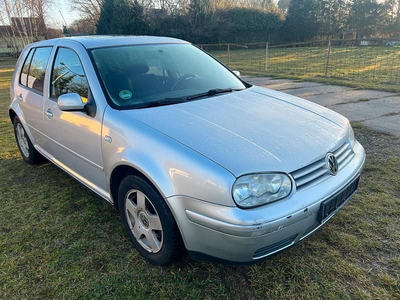 Gebraucht VW Golf IV 125 PS (91 kW) 1998 Silber Kleinwagen