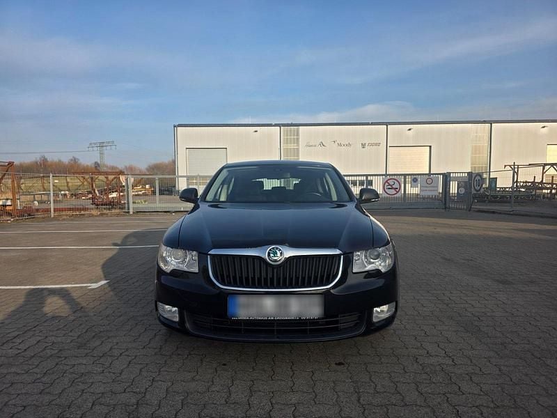 Gebraucht Skoda Superb 125 PS (91 kW) 2009 Schwarz Limousine