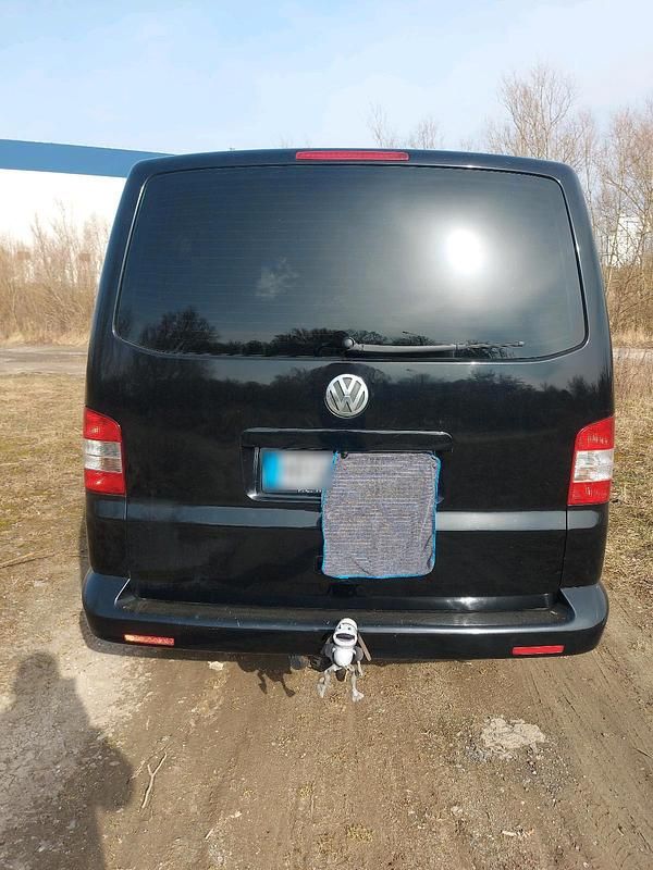 Gebraucht VW T5 130 PS (95 kW) 2006 Schwarz Van