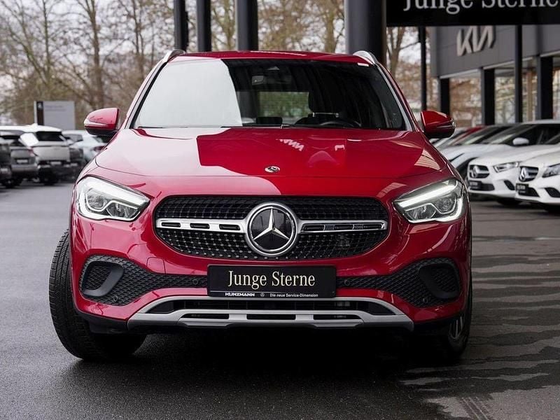 Gebraucht Mercedes GLA200 Style 150 PS (110 kW) 2020 Manufaktur lack manufaktur pat SUV