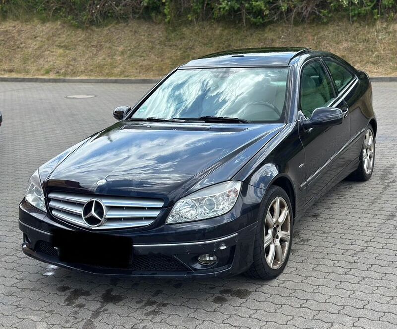 Schwarz Gebraucht 2010 Mercedes CLC160 Kleinwagen | 2.900 € - Bild 1/4